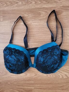 Frederick's of Hollywood Teal and Black Lace Push-Up Bra Size 34D